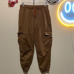 NWOT Wild Fable Drawstring Cargo Joggers Khaki size small
